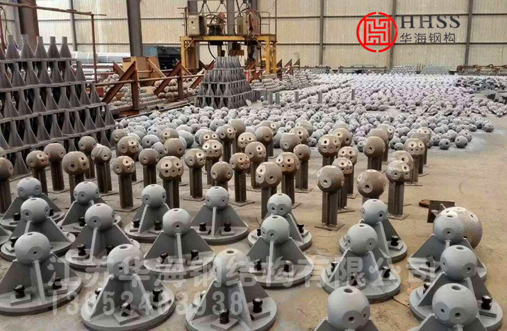 网架加工厂家在生产加工网架结构时四个注意要点